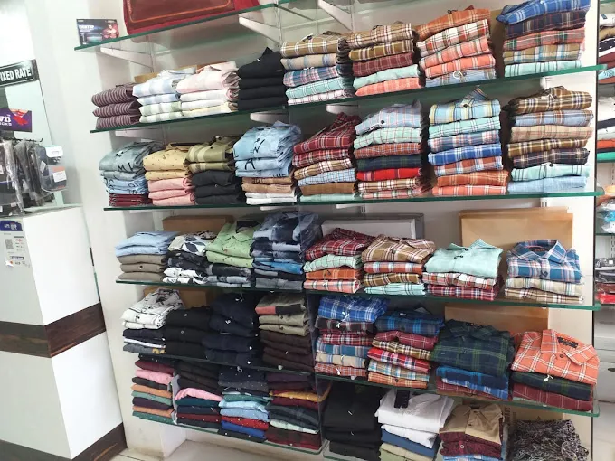 BUTTONS MENSWEAR - AVADI